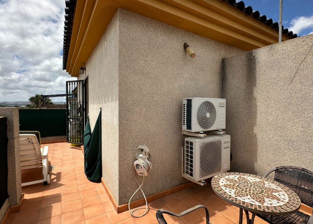 Verkoop - Villa - Los Montesinos - La Herrada