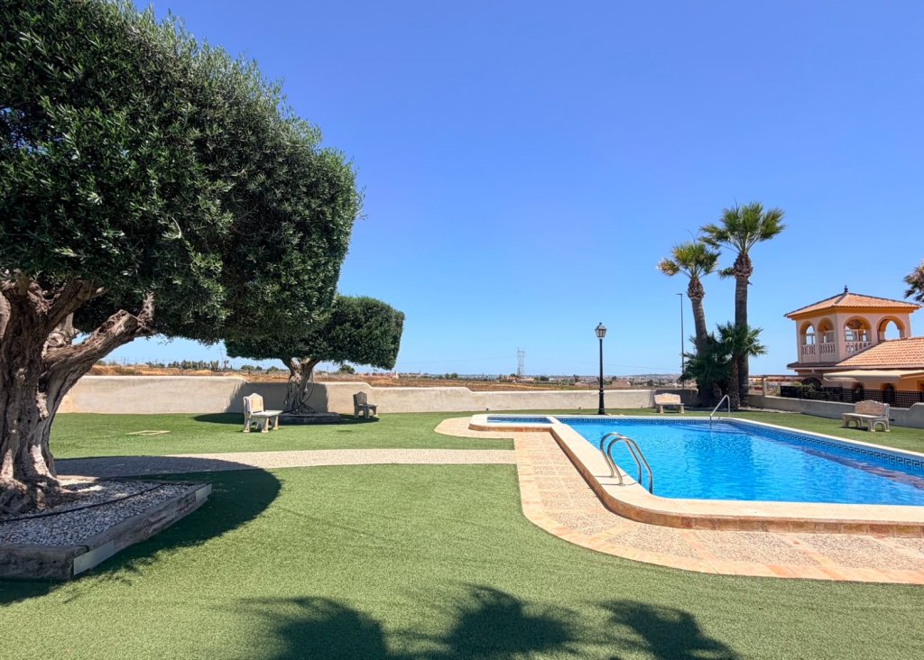 Verkoop - Villa - Los Montesinos - Urbanizacion montesol