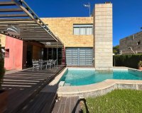 Verkoop - Villa - Orihuela Costa - Dehesa de Campoamor