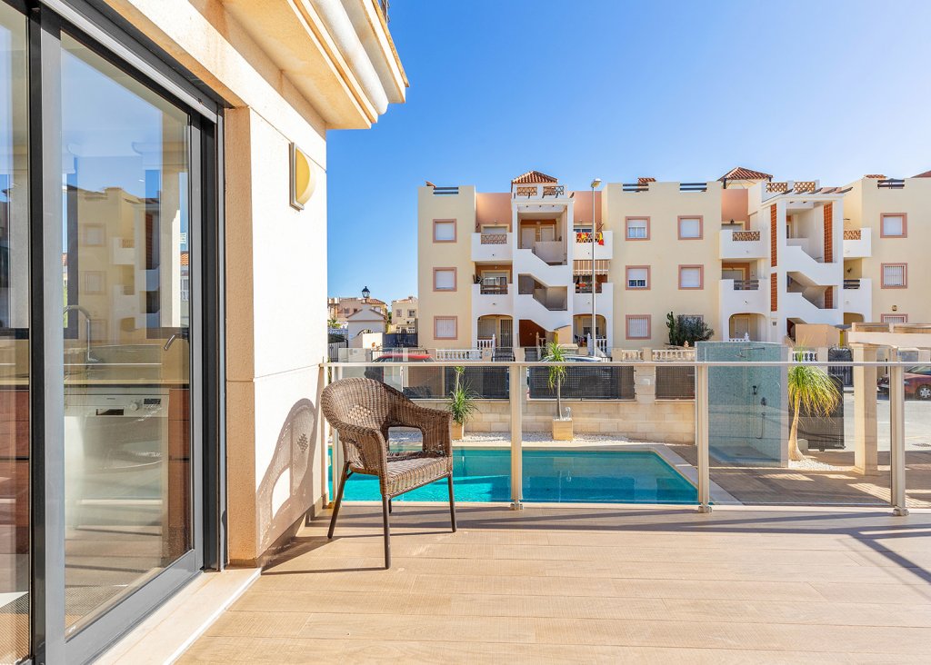 Verkoop - Villa - Orihuela Costa - La Zenia