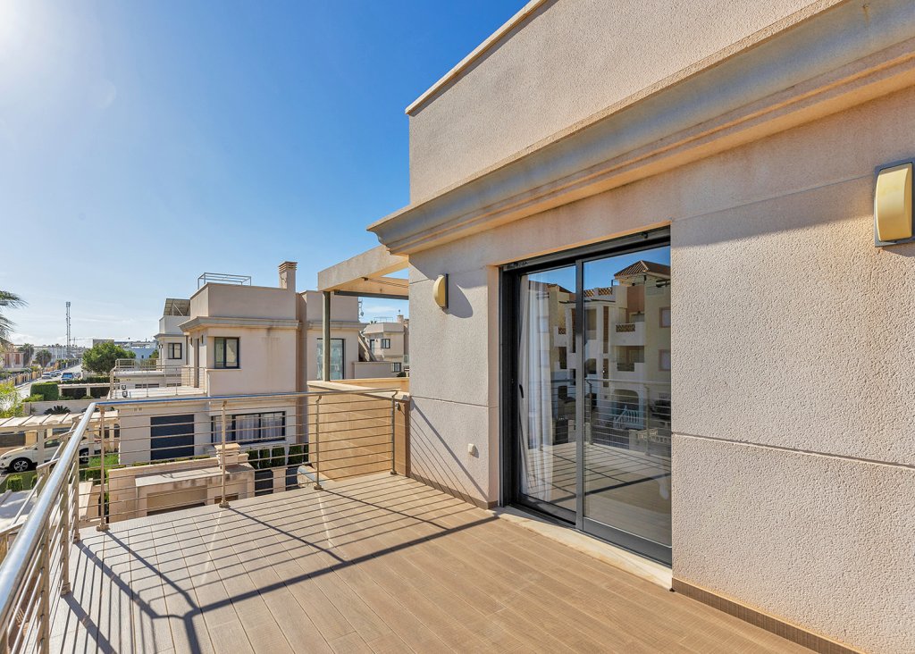 Verkoop - Villa - Orihuela Costa - La Zenia