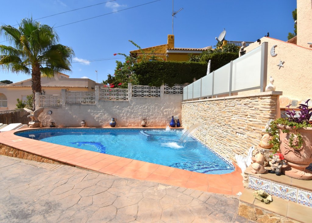 Verkoop - Villa - Orihuela Costa - Los Balcones