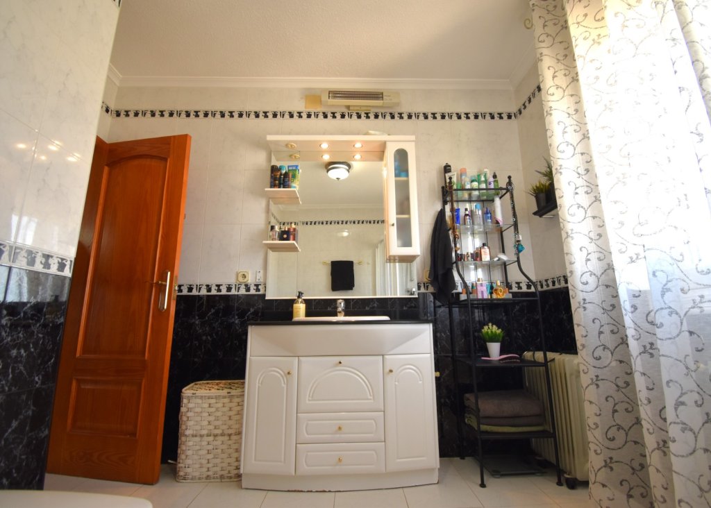 Verkoop - Villa - Orihuela Costa - Los Balcones