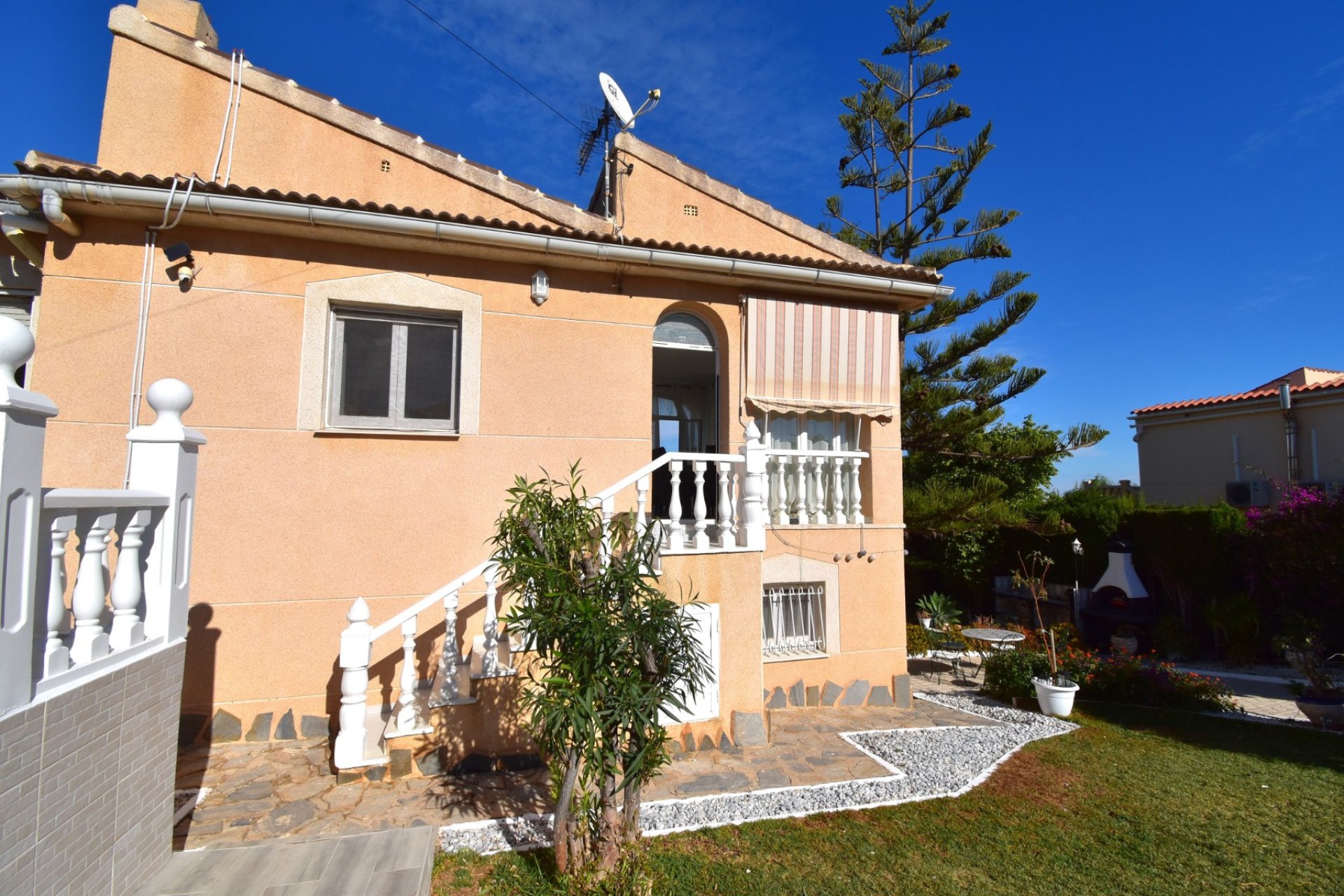 Verkoop - Villa - Orihuela Costa - Los Balcones