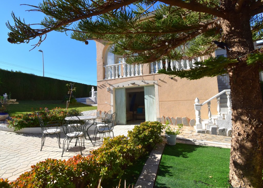 Verkoop - Villa - Orihuela Costa - Los Balcones