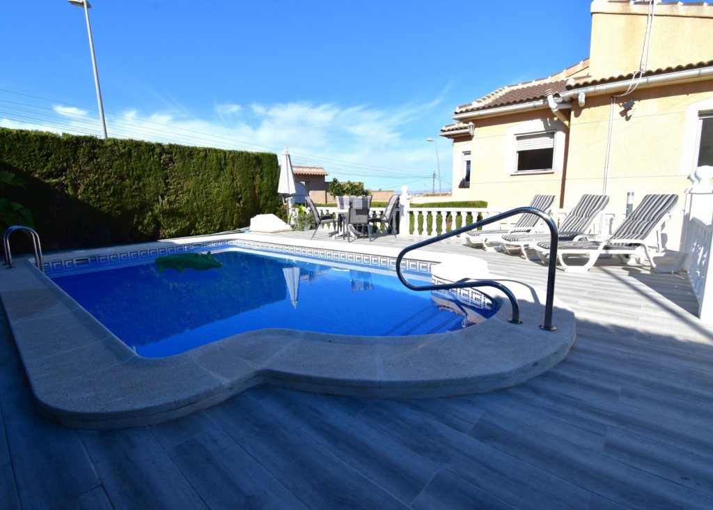 Verkoop - Villa - Orihuela Costa - Los Balcones