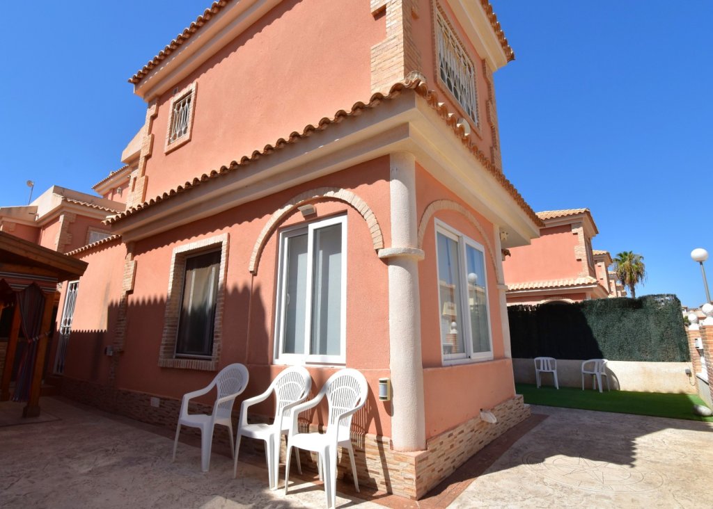 Verkoop - Villa - Orihuela Costa - Playa Flamenca