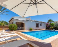 Verkoop - Villa - Orihuela Costa - Punta Prima