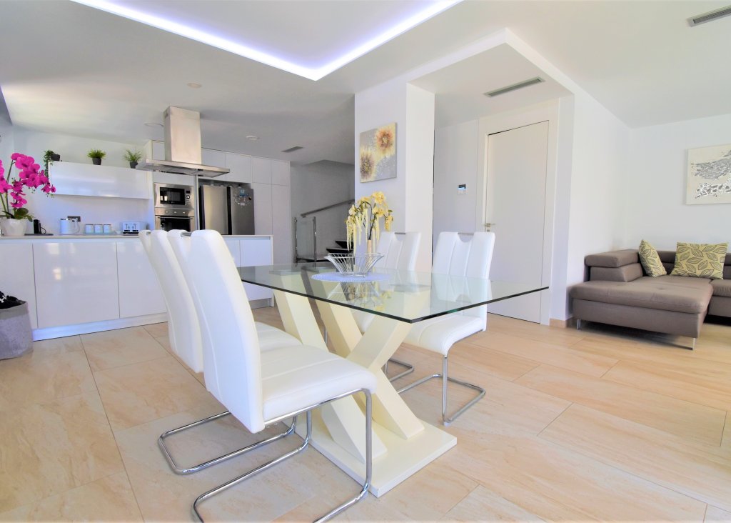 Verkoop - Villa - Orihuela Costa - Villamartin