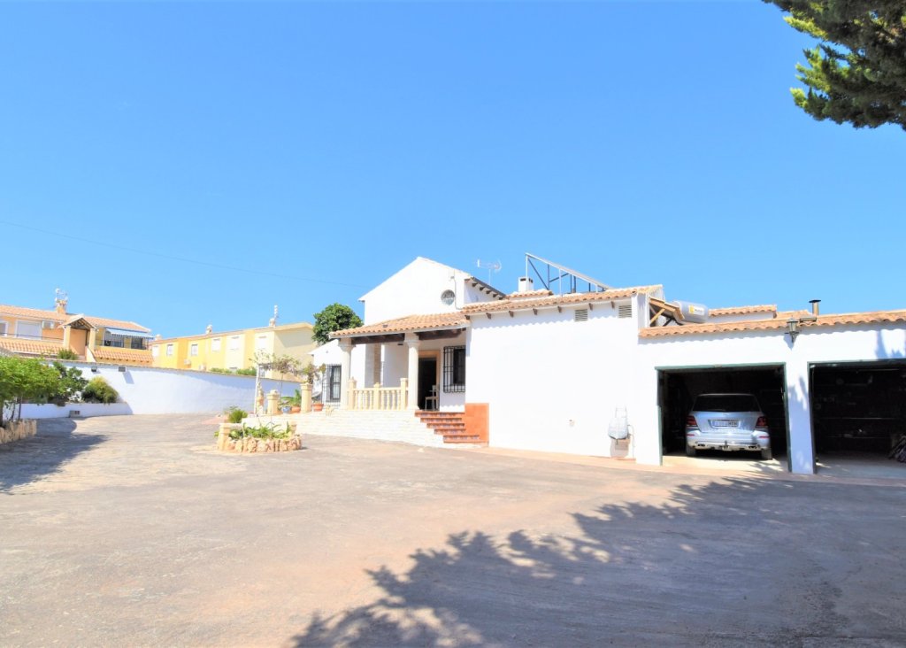 Verkoop - Villa - Orihuela Costa - Villamartin