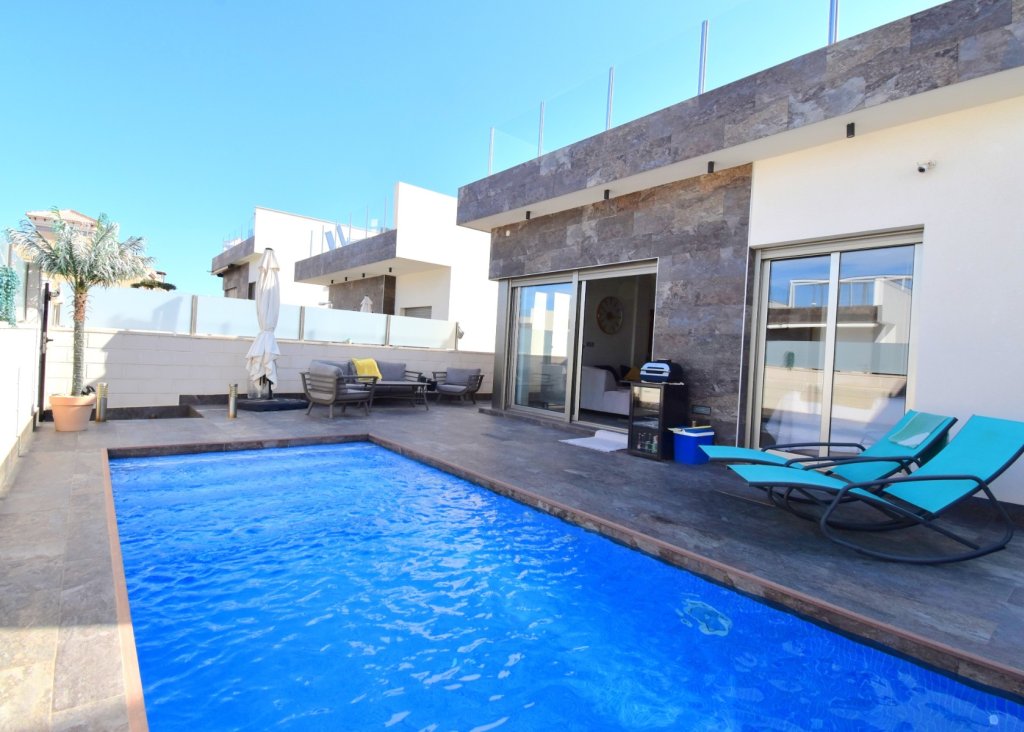 Verkoop - Villa - Orihuela Costa - Villamartin
