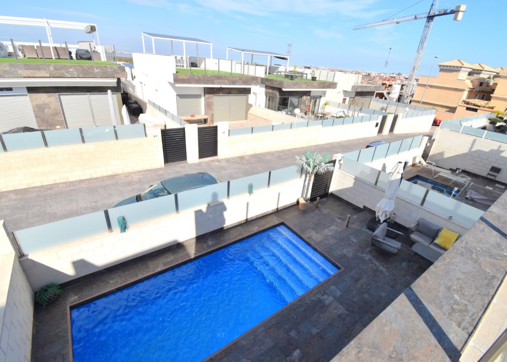 Verkoop - Villa - Orihuela Costa - Villamartin