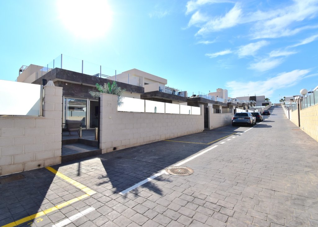 Verkoop - Villa - Orihuela Costa - Villamartin