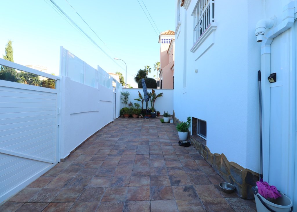 Verkoop - Villa - Orihuela Costa - Villamartin