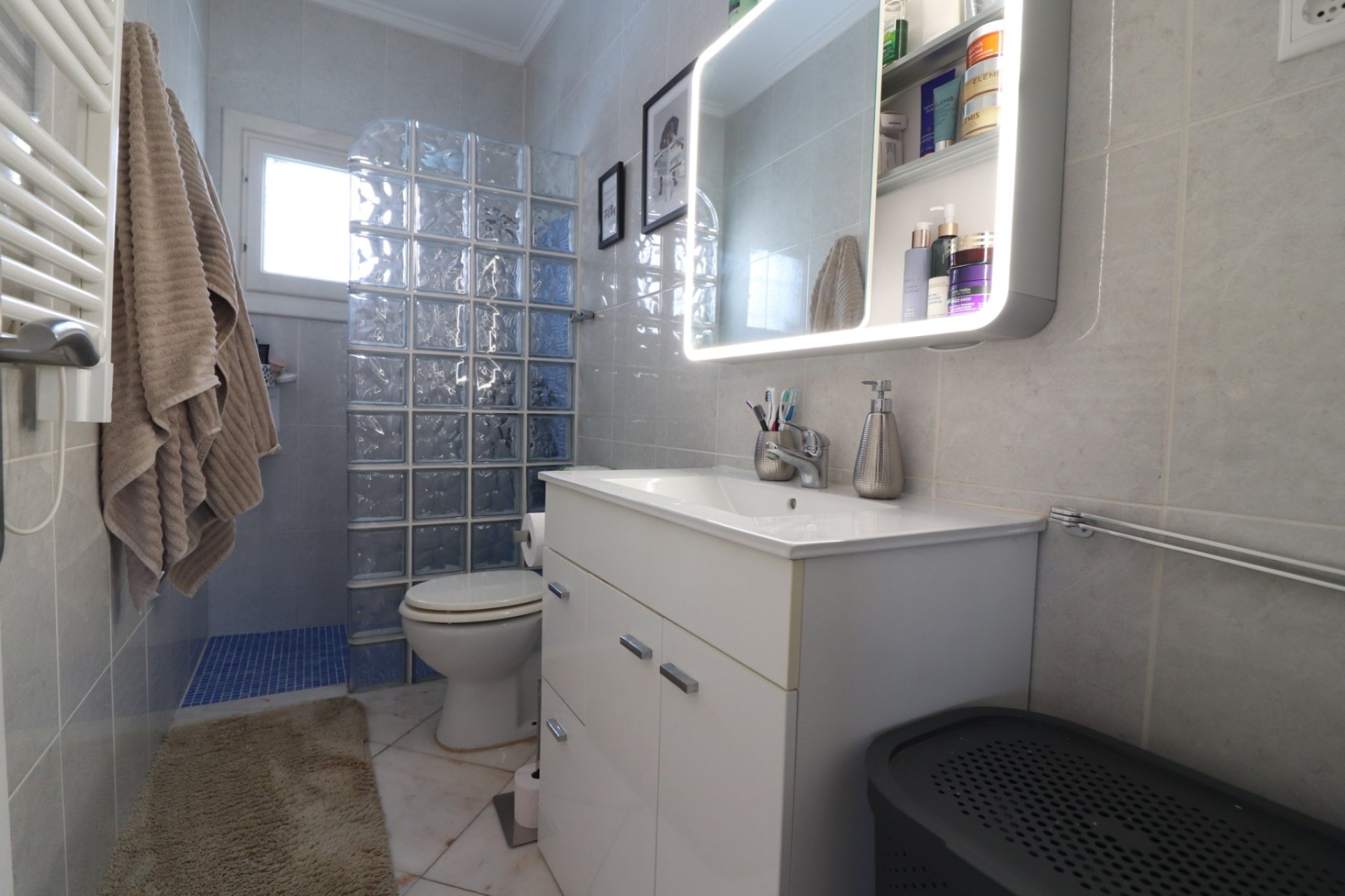 Verkoop - Villa - Orihuela Costa - Villamartin