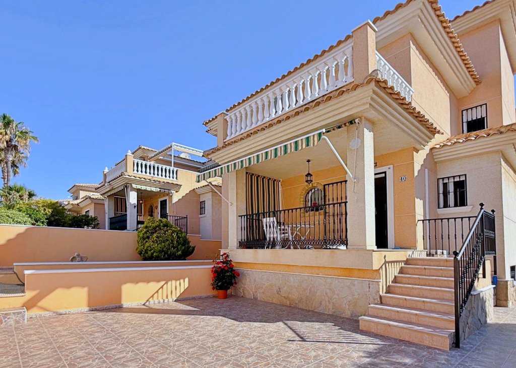 Verkoop - Villa - Orihuela - Orihuela Costa