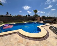 Verkoop - Villa - San Fulgencio - La Escuera