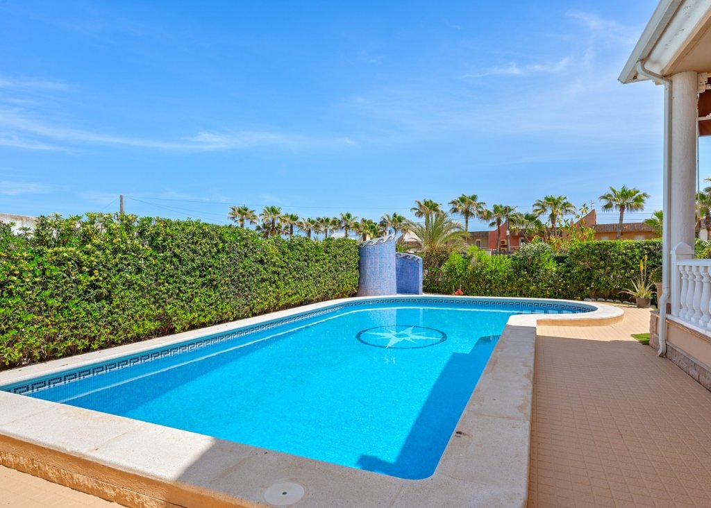 Verkoop - Villa - Torrevieja - La Mata