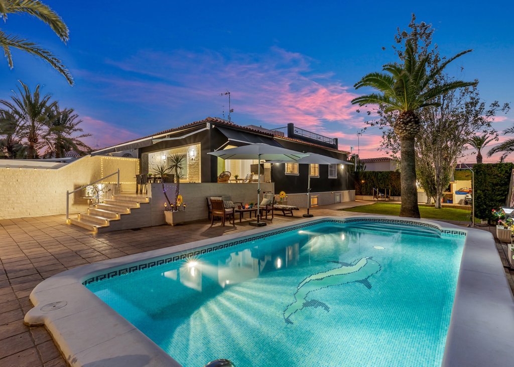 Verkoop - Villa - Torrevieja - Rocio del Mar