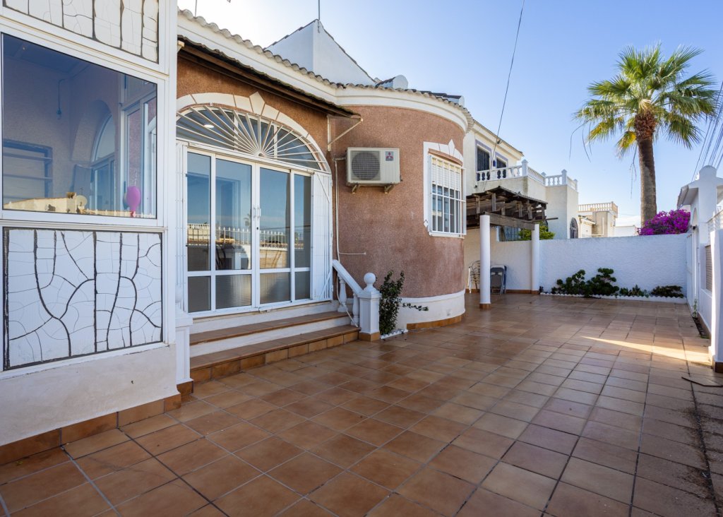 Verkoop - Villa - Torrevieja - Urbanización San Luis