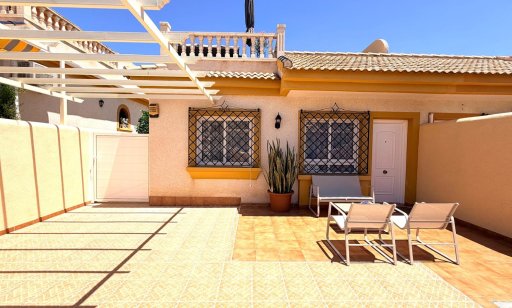 Villa - Sale - Los Montesinos - Urbanizacion montesol