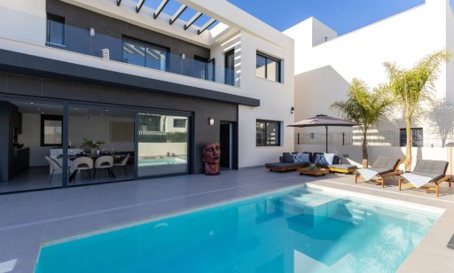 Villa - Verkoop - Algorfa - La Finca Golf Resort