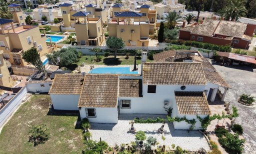 Villa - Verkoop - Orihuela Costa - Villamartin